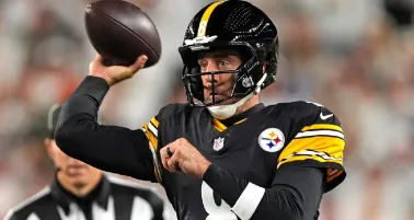 Aaron Rodgers hace historia y supera a Ben Roethlisberger 