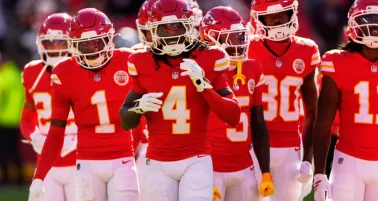 Kansas City Chiefs aplasta y blanquea a Raiders 31-0