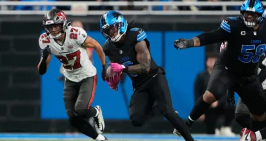 Jahmyr Gibbs y una defensiva inquebrantable guían victoria de Lions