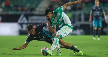 Mazatlán y Santos reparten puntos con dos goles en los últimos minutos