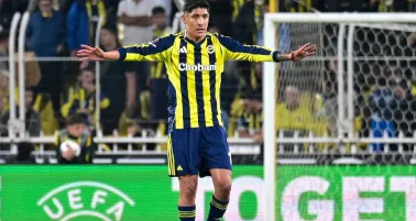 Edson Álvarez reconoce los retos del Fenerbahce tras cambio en la directiva