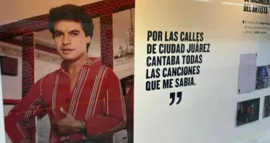 Juan Gabriel en el Metro CDMX: Así es su exposición fotográfica con imágenes inéditas 