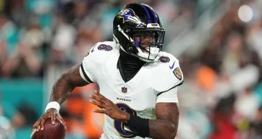 Baltimore aplasta a Miami en el regreso de Lamar Jackson