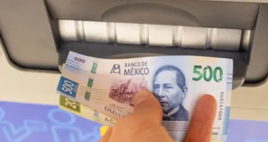 ¿SAT oficializa nuevo impuesto por depósitos en efectivo que superen los límites mensuales?