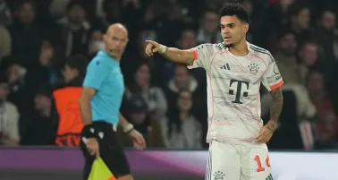 Bayern Munich vence a domicilio a PSG en noche protagónica de Luis Díaz