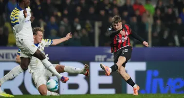 Sin Santiago Giménez, AC Milan y Parma empatan en la Serie A