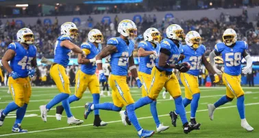 ¡Electrocutan al acero! Los Angeles Chargers derrotan con facilidad a Pittsburgh Steelers