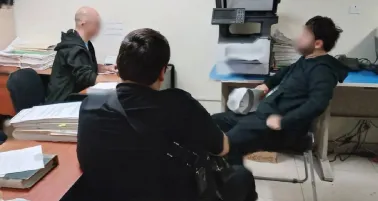 Luis R. Conríquez comparece ante la fiscalía de Jalisco por posible apología del delito