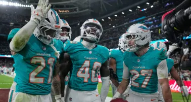 Dolphins vence en tiempo extra a Commanders en el debut de la NFL en Madrid