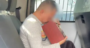 Hombre olvida la urna con las cenizas de su mamá en un bar de Monterrey 