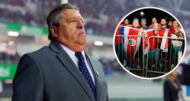 "Vino a hacer estupideces": afición de Costa Rica revienta al Piojo Herrera