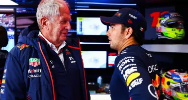Helmut Marko y Checo Pérez, en Red Bull