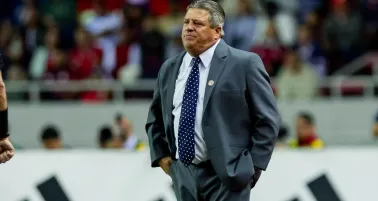 'Piojo' Herrera se une a lista de mexicanos que fracasaron en Eliminatoria Mundialista con otra Selección