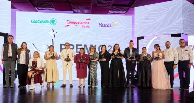 Compartamos Banco celebra 35 años y premia a 10 emprendedores mexicanos en 2025 
