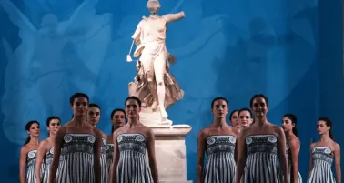 Llama olímpica comienza su viaje hacia los Juegos Olímpicos de Invierno de Milán Cortina