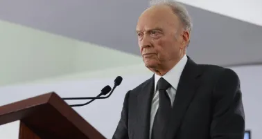 En el Senado se está analizando el tema de su salida.