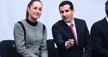 Claudia Sheinbaum y Rommel Pacheco en el Premio