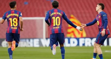 Barcelona vence al Alavés y mete presión al Real Madrid en LaLiga