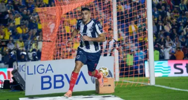 Revelan falta de Rayados previo al gol de Berterame 