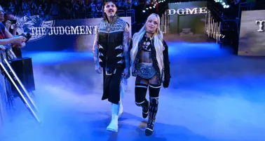 Dominik Mysterio, Liv Morgan y los grandes romances en la WWE