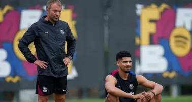 Flick no contará con uno de sus centrales 