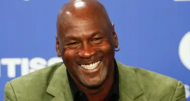 Michael Jordan critica la falta de pasión y la distracción comercial en la NBA actual