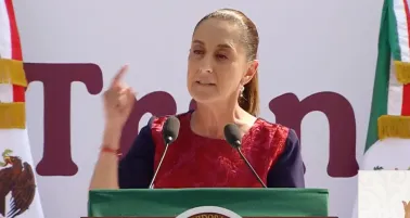 La Jefa del Ejecutivo afirma que los privilegios para cierto grupo no regresarán.