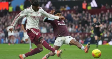 ¡Sus villanos favoritos! Arsenal cae en Premier League ante Aston Villa