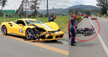 El vehículo presenta severos daños en su costado derecho y el parabrisas destruido.