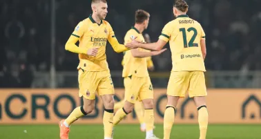 Milan vence al Torino 