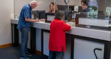 ¿Qué bancos abren y cuáles cierran el 12 de diciembre por el Día de la Virgen de Guadalupe?