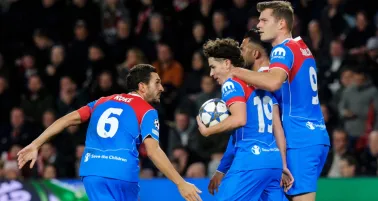 Atlético de Madrid sufrió, pero remontó ante PSV en Champions League