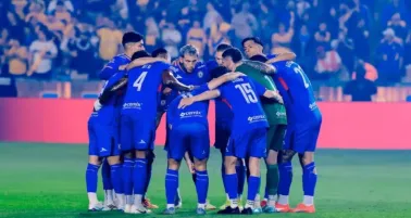 Filipe Luis se interesa en un jugador del Cruz Azul