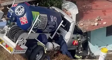 El accidente ocurrió en la calle López Mateos, de la colonia San Juan Totoltepec.