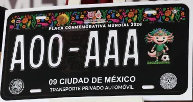 Todas traen el ajolote rosa con penacho, que es la mascota de México para el Mundial.