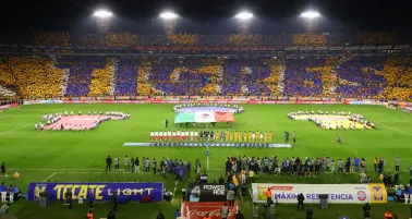 Afición de Tigres se lucen con espectacular mosaico en la Final de Ida