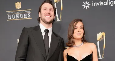 ¡Bebé en camino! Josh Allen y Hailee Steinfeld anunciaron la noticia en redes sociales