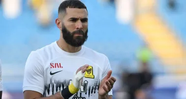 Benzema podría salir del futbol árabe