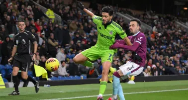 Fulham de Raúl Jiménez consigue importante victoria en su visita ante Burnley