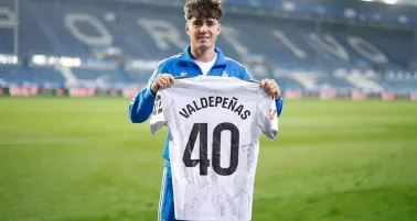 Víctor Valdepeñas debutó con el Real Madrid ante el Alavés