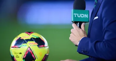 Periodista de TUDN responde al Turco Mohamed: "vino a hacer un numerito"
