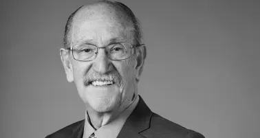 Su carrera en el mundo artístico comenzó tarde pero logró muchos papeles en teatro y televisión.