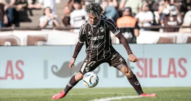 Pumas se fija en Ronaldo Martínez, delantero paraguayo