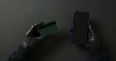 Alertan por “toque fantasma”, la estafa que roba dinero con pagos sin contacto