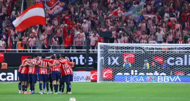 ¿Limpia en Chivas? Estos tres jugadores no viajarán a pretemporada con el Rebaño