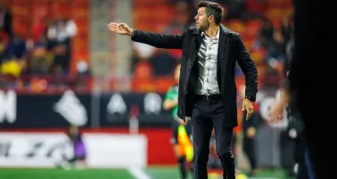 Exentrenador de Pachuca firma acuerdo para dirigir al Inter