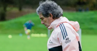 Guillermo Almada prepara su debut con Real Oviedo