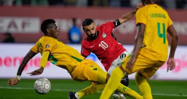 Egipto sufre, pero vence a Zimbabue en su debut en la Copa Africana de Naciones