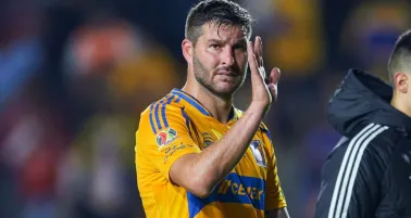Gignac fue visto usando los colores de Boca Juniors