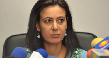 Mamá de niña Paulette demanda a Netflix por daño moral y uso indebido de su imagen